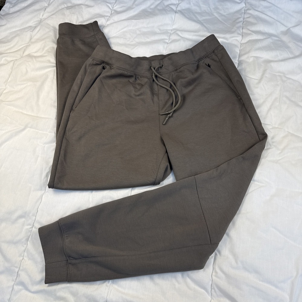 VRST Men's Gray Jogger Pants Size M Activewear Drawstring Zipper Pockets Tapered